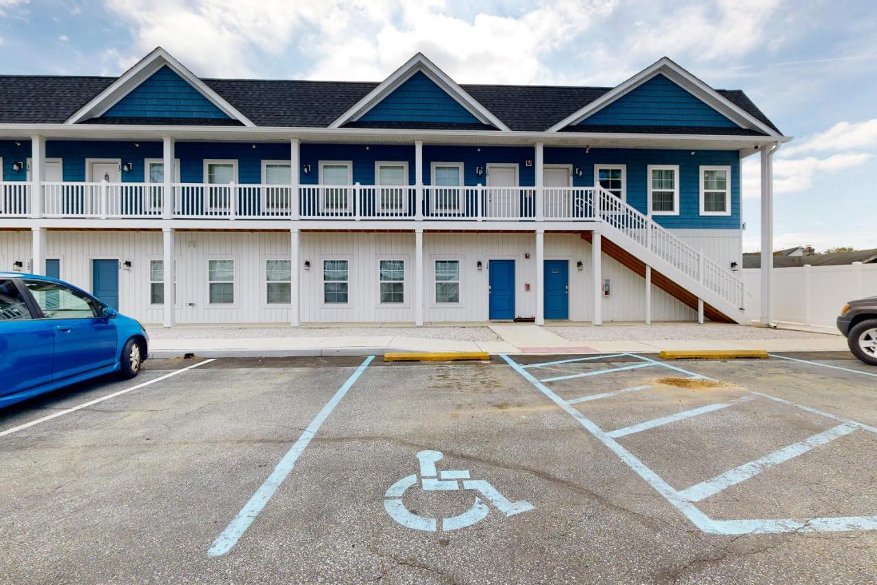 21 Rehoboth Beach House --- 20494 Coastal Highway, Unit #21 Exterior photo